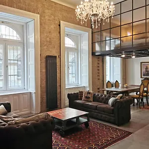 Apartment The Address Loft 22ppl, Budapest